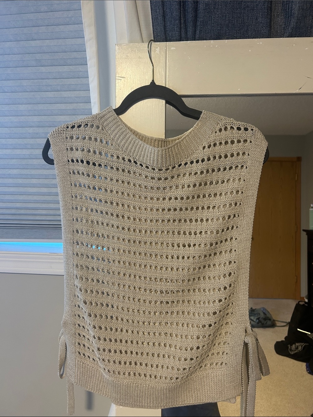 Max Studio Open-Knit Tie-Side Sleeveless Sweater Vest - Light Beige
